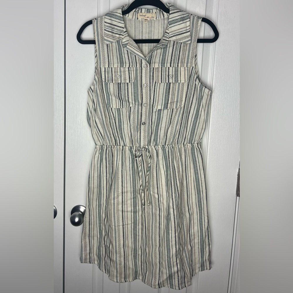 Button down dress perfect for spring